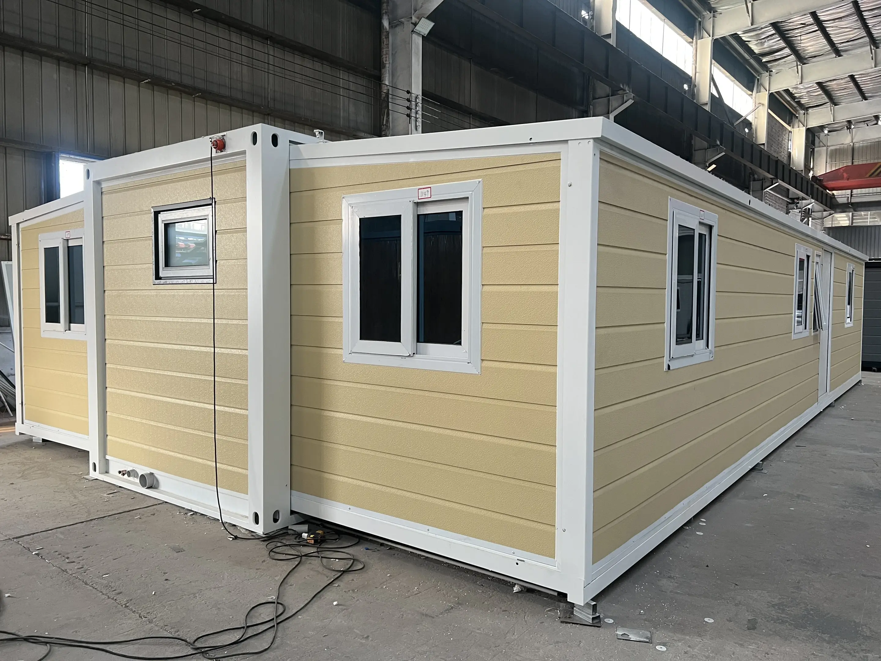 Expandable Container House 31