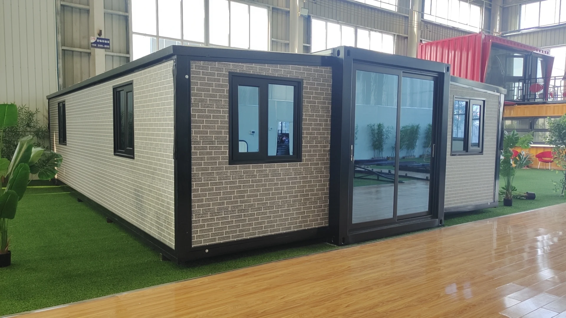 Expandable Container House 39