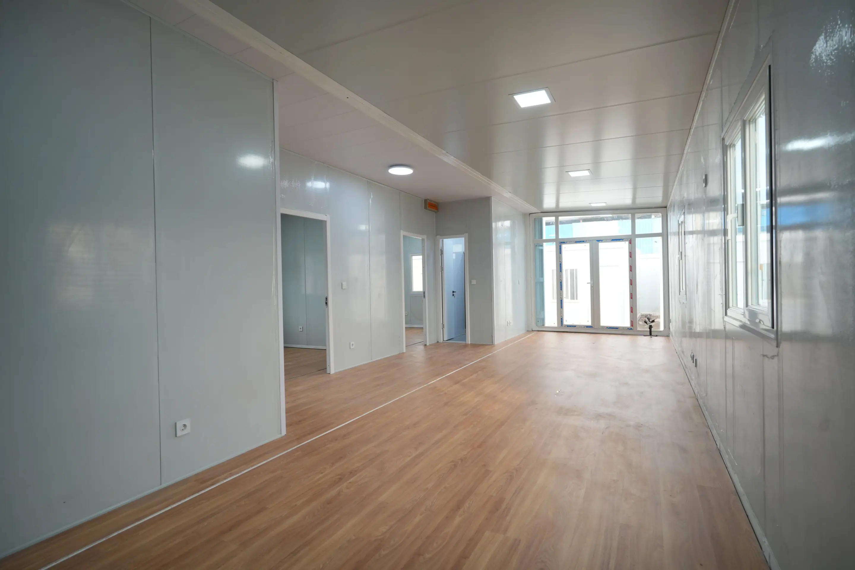 Expandable Container House 54