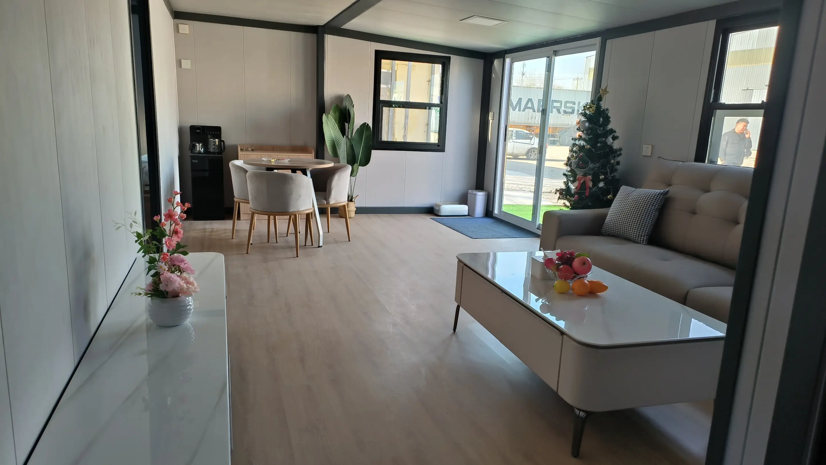 Expandable Container House 62