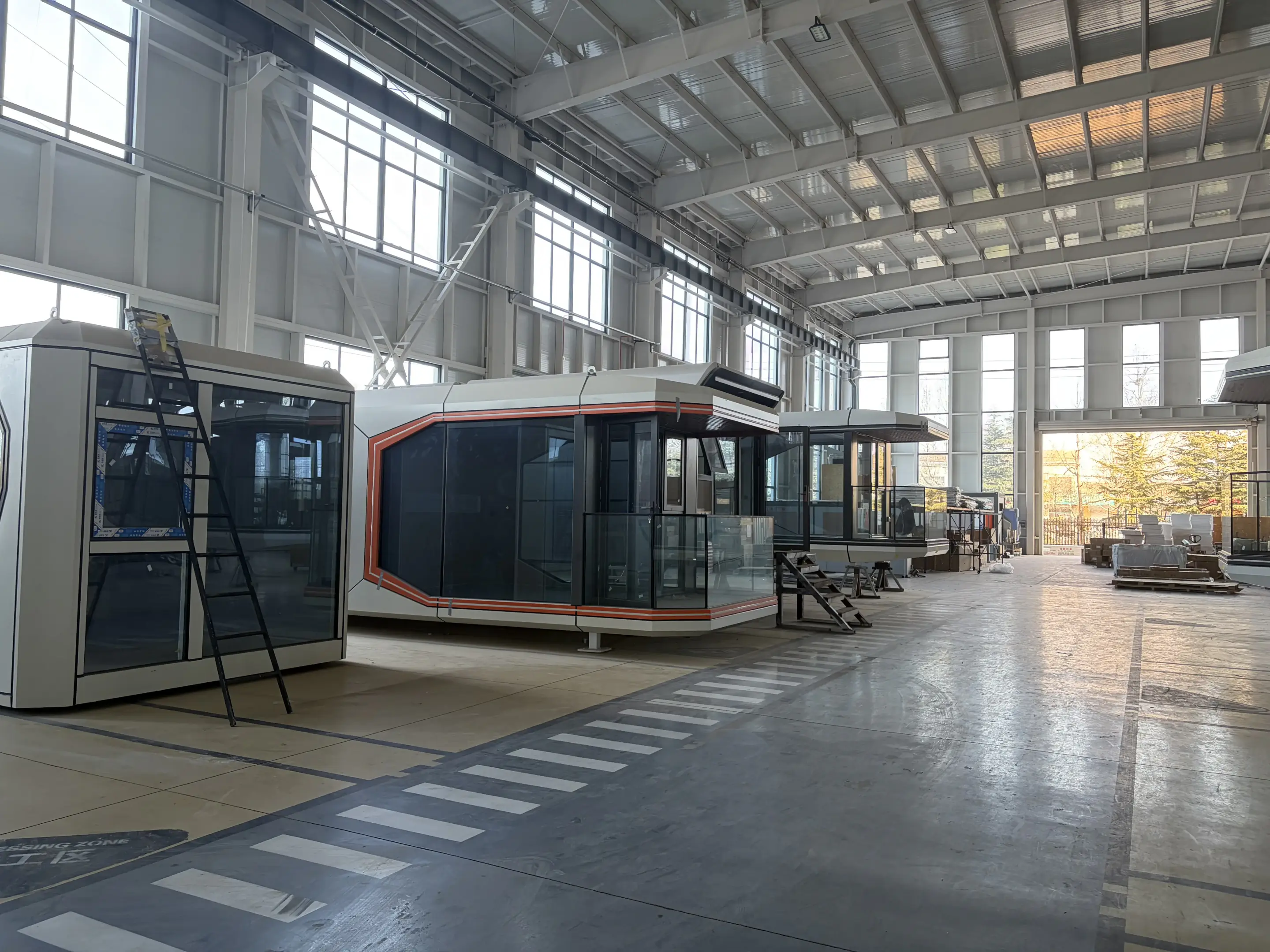 Space Capsule 25