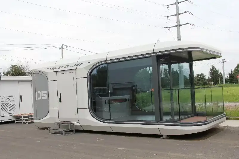 Space Capsule 8